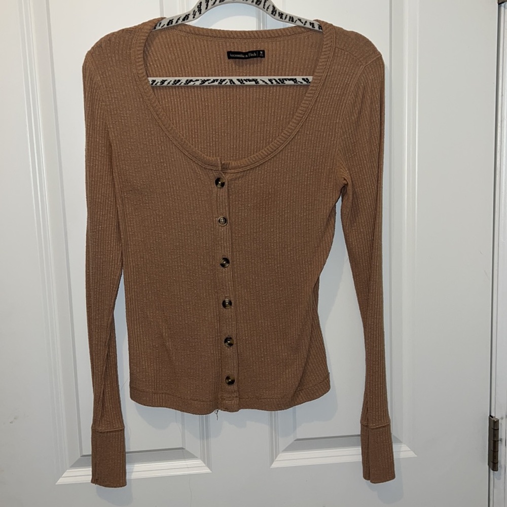 Abercrombie Ribbed Sweater w/ Buttons (M)
